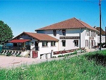 فندق Logis Le Saint Cyr Montmelard المظهر الخارجي الصورة